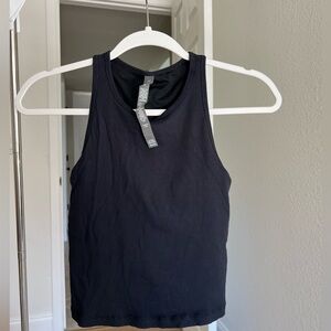 Vuori black tank top